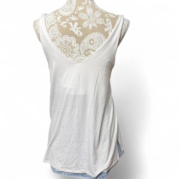 NWT Athleta Essential Support Tank With Self Bra White Minimalist Athleisure - Picture 3 of 7